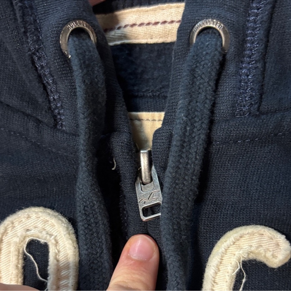 Vintage Y2K Hollister hoodie - Picture 7 of 7